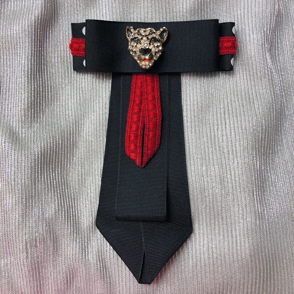 Bow Brooch, Black & red colors, leopard detail,